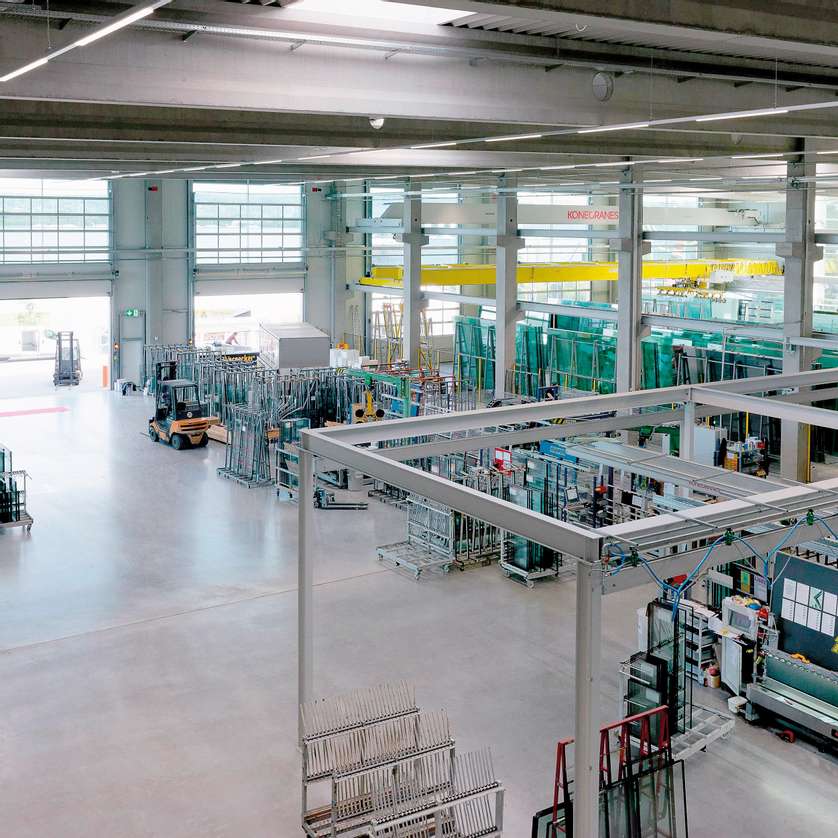 Stabilimento produzione finestre Finstral vetro
